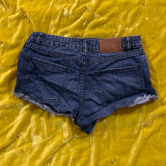 Cheeky blue denim jean shorts - Picture 4 of 5